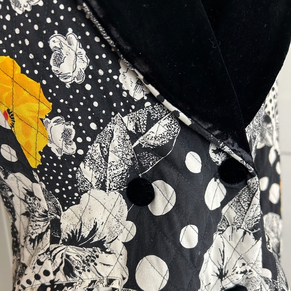 One of a Kind Silk Blazer - Picture 6 of 11